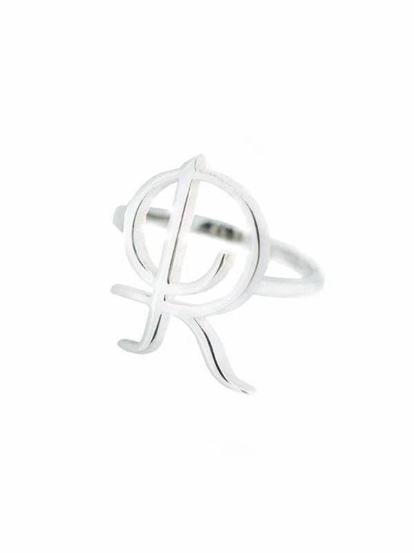 R